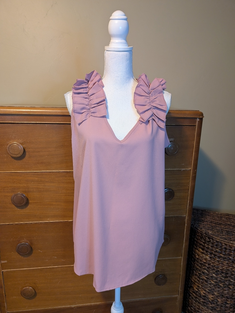 NWT Zenana Ruffled Sleeveless Dusty Rose Blouse SZ 2X - Picture 2 of 13